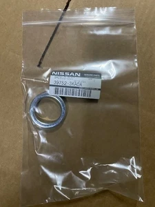 Genuine Nissan Shield-Dust 39752-3KA0A (NEW) - Picture 1 of 1