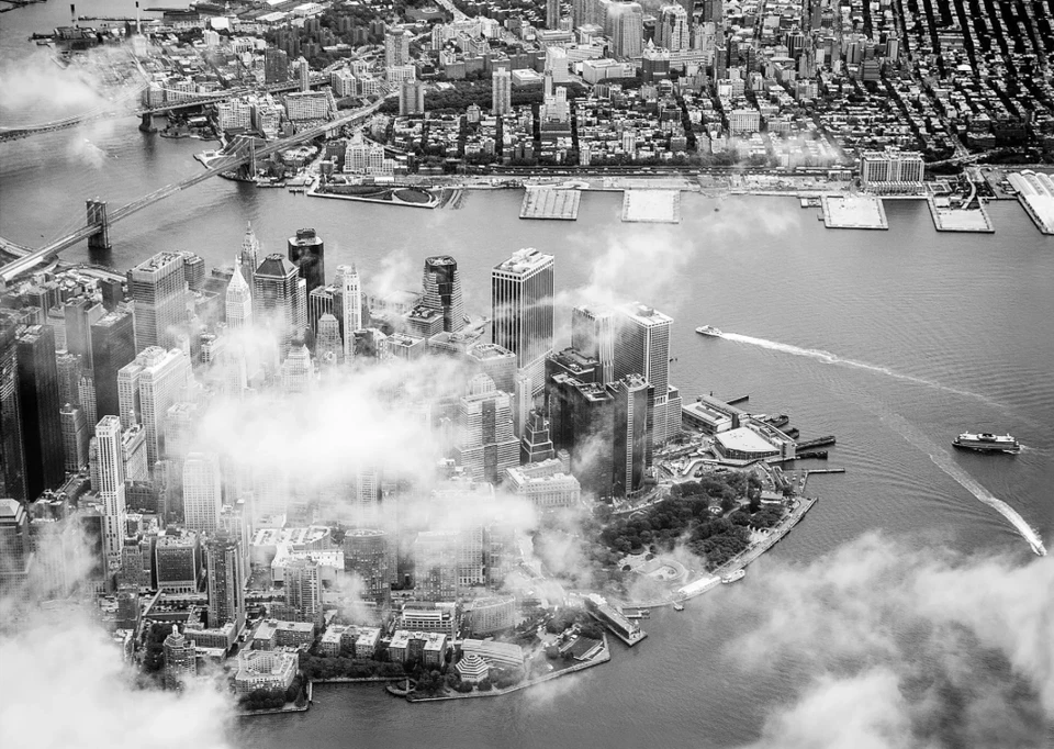 IKEA BJORKSTA Picture Multicolour Manhattan With Light Clouds 55x39¼ " 140x100cm - Image 1 of 1