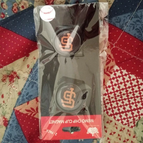 Aminco San Francisco Giants Memo Chip Clip Magnet 2 Pack SF Giants Cover