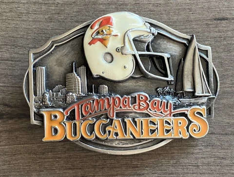 Vintage Tampa Bay Buccaneers Belt Buckle 1987 Siskiyou Limited Edition NOS Cover