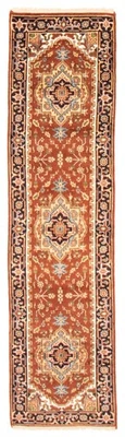 2'6" x 9'9" Vintage Hand-knotted Runner Rug Traditional Oriental Wool Carpet - Image 1 of 4