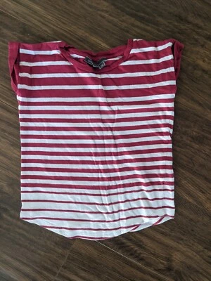 EUC Size 6 Vince Burgundy White Striped Girl Tshirt Tee Tshirt Top Short Sleeve - Image 1 of 3