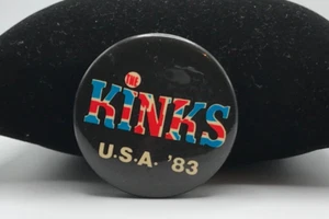 The Kinks - Pin de colección EE. UU. 1983 - Imagen 1 de 4