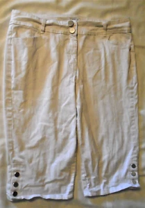 Bermudas Charter Club Classic Fit para mujer talla 16 (36") blancas de tiro alto - Imagen 1 de 7