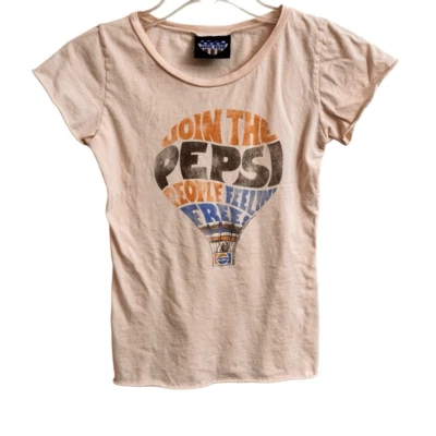 Футболка с воздушным шаром Junk Food Join The Pepsi People Feeling Free розовая размер маленький - Изображение 1 из 4