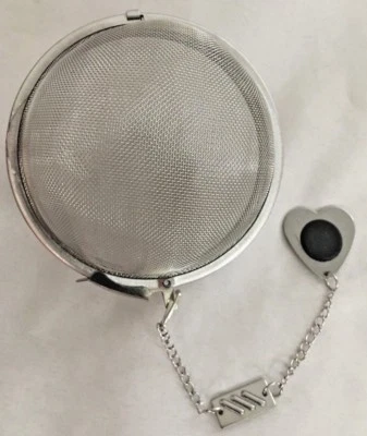 Kitchen 3"  Round Wire Mesh FOX RUN Tea Bag Ball Holder w Lid  - Image 1 of 2