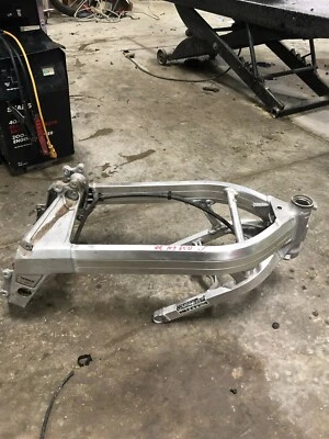 88 Honda NT 650 NT650 Hawk RC31 GT 647 frame chassis - Image 1 of 4