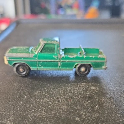 Винтажный 1960 спичечный коробок Ford Kennel грузовик # 50 с двумя собаками - Изображение 1 из 4