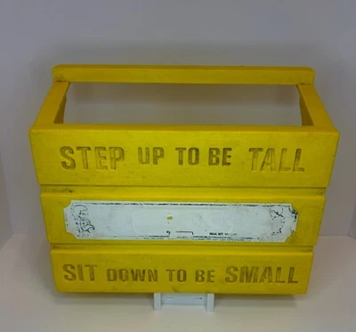 Taburete infantil vintage Empire "Step Up To Be Tall Sit Down To Be Small" Foto 1 de 3