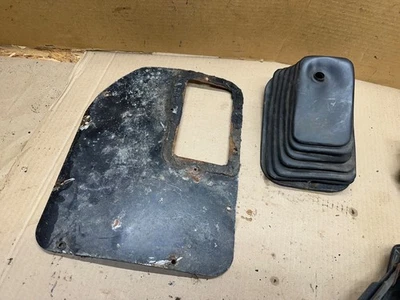 Jeep Wrangler YJ 87-95 transmisión automática túnel cubierta placa estuche maletero Foto 1 de 4