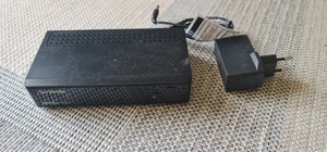 STRONG SRT 7008 HD-Satellitenreceiver - Schwarz - Bild 1 von 2