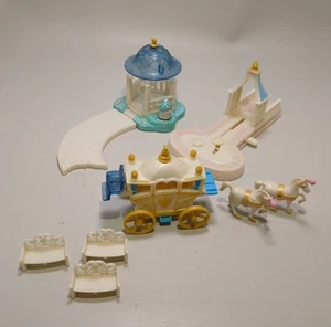 Polly Pocket Disney Bluebird 1995 Cinderella Hochzeitskutsche Pferde - Bild 1 von 4
