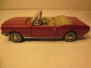 FRANKLIN  MINT 1/43 DIECAST "1964 1/2 FORD MUSTANG CONV." CLASSIC'60s SERIES - Picture 1 of 7