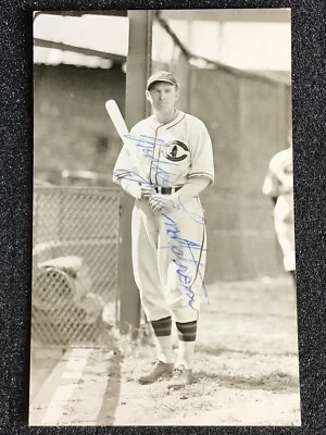 FRED LINDSTROM MLB HOF AUTOGRAPHED 1973 Sports Scoop Magazine Picture Postcard  - Image 1 of 4