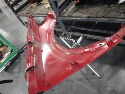 Guardabarros delantero izquierdo usado se adapta a: Audi Q3 2020 delantero izquierdo grado A Foto 1 de 4