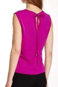 Blusa de punto con corbata trasera recortada talla xs rosa sin mangas con logotipo dorado - Imagen 1 de 11