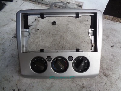 FORD FOCUS 2006 AIR CONDITIONER CLIMATE HEATER CONTROL UNIT 69607003 - Image 1 of 4