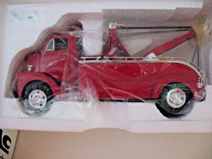 First Gear 1952 GMC Heavy Duty Wrecker - Red Blank Truck No number - Picture 1 of 3