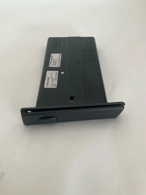 BMW 530i 2004-2007 portavasos montado en el tablero lado derecho del pasajero OEM 7047145 Foto 1 de 4