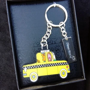 Llavero James Rizzi "TAXI TAKE US HOME" en bonita edición de regalo - Imagen 1 de 3