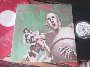 QUEEN - News Of The World, ORIGINAL 1977 UK LP / inner..... NICE COPY - Picture 1 of 5
