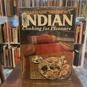 Indian Cooking for Pleasure by Premila Lal 1970 Hamlyn Publishing Illustrated HC - Picture 1 of 8