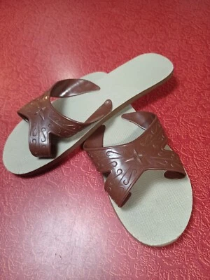 Rare True VTG 1950s 1960s Mid-century UNISEX Foam Flip Flops Sandals Beachwear  - Image 1 of 4