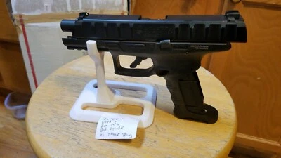 Can Fire but Broken, Missing Parts Beretta APX .177 CO2 Metal Blowback BB Gun - Image 1 of 4