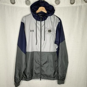 Chaqueta cortavientos Under Armour Notre Dame con capucha para hombre grande lucha irlandesa - Imagen 1 de 8