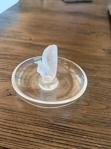 Lalique France Ecureuil Frosted Crystal Squirrel Trinket / Ring / Pin Dish 2.5" - Picture 1 of 2