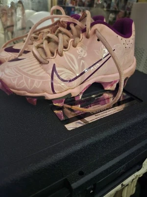 Botines Nike Rosa Softbol Rosa Púrpura Talla 12c Niñas Jóvenes Foto 1 de 3