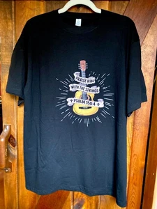 "If it involviert Jesus and Guitars" ~ schwarzes Baumwoll-T-Shirt ~ Herren ~ Gr. L ~ christlich - Bild 1 von 11
