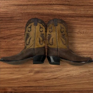 Botas vaqueras occidentales cuero metal punta puntiaguda costuras decorativas para hombre talla 9,5 - Imagen 1 de 9