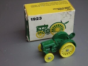 Ertl John Deere Tractors 1/64 Scale - various available BOXED - Picture 1 of 4