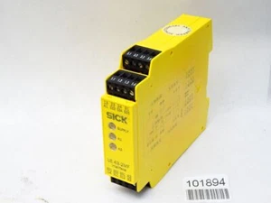 Sick UE43-2MF3D2 6024894 Safety Relay - Bild 1 von 4
