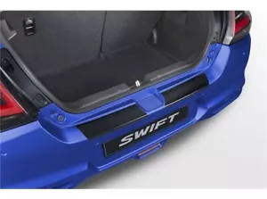 Protezione adesiva nera vano di carico Suzuki New Swift MY24 99121-70T00-000 - Imagen 1 de 1