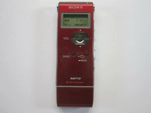 Sony ICD-UX71 1 GB digitaler Sprachrekorder (rot) - Bild 1 von 8