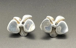 Pair Angela Cumming Phalaenopsis Orchid Sterling Silver Earrings Omega Clip - Picture 1 of 10