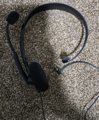 Microsoft Wired Xbox 360 Headband Black Headset for Microsoft Xbox 360 - Image 1 of 3