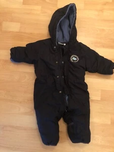 Baby Schneeanzug mit Kapuze, dunkelblau mit Eisbären-Aufdruck, Gr. 62 / 68 - Bild 1 von 1