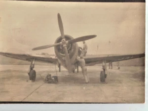 Avión de combate Thunder Bolt Republic P-47 Segunda Guerra Mundial fotografía real foto de 3 1/2" x 5" - Imagen 1 de 4