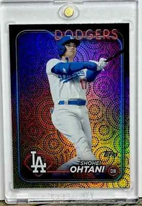 Shohei Ohtani RARO REFRACTOR TARJETA DE INVERSIÓN SSP TOPPS CROMO DODGERS MVP COMO NUEVO - Imagen 1 de 4