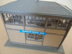 Rovex (Pola) ~ Dunster Stellwerk ~ Spurweite OO REF6044 - Bild 1 von 4