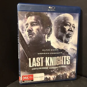 Last Knights Blu-ray 2015 Stars Clive Owen & Morgan Freeman VGC RB - Picture 1 of 3