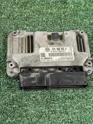Volkswagen VW Jetta Rabbit Golf 2009 ECU unidad de módulo de control del motor 07K906055Q Foto 1 de 4