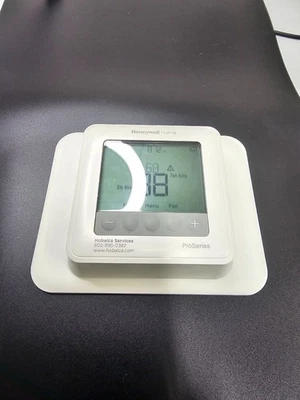 Honeywell Home T6 Pro Thermostat Programmable TH6220U2000 - Image 1 of 2