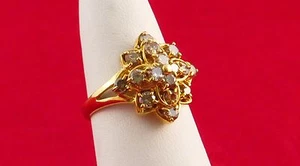 Diamond Cluster Ring 1ctw VS1 18k Solid Yellow Gold Stamped 750 4g Sizeable 6 - Bild 1 von 2