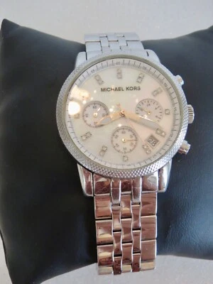 RELOJ MICHAEL KORS MK5020 tono plateado para mujer talla pequeña de muñeca Foto 1 de 4