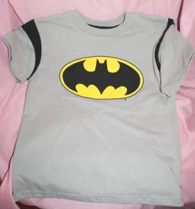 Camiseta Manga Corta Batman Niños Logotipo S-4/M-5-6 Gris 100% Algodón NUEVA Envío Rápido - Imagen 1 de 3