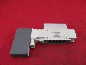 SMC VQ2301-5W-XEF Solenoid Valve - Picture 1 of 4